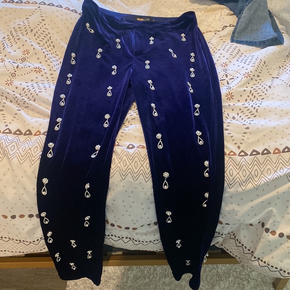 Blue Velvet pants suit with jewels. Wore once only for two hours. Set is a large - Picture 3 of 8